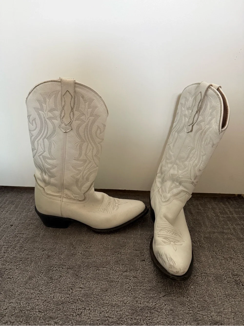 Shyanne White Western Cowboy Boots